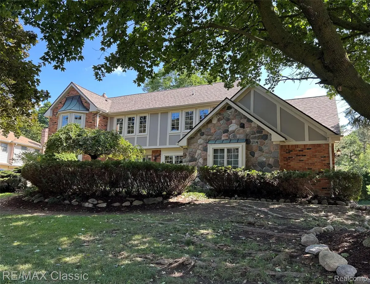 20540 Woodcreek Boulevard, Northville, MI 48167 - Image #1