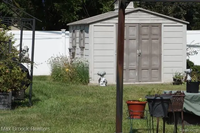 1076 Austin Avenue, Lincoln Park, MI 48146 - #2