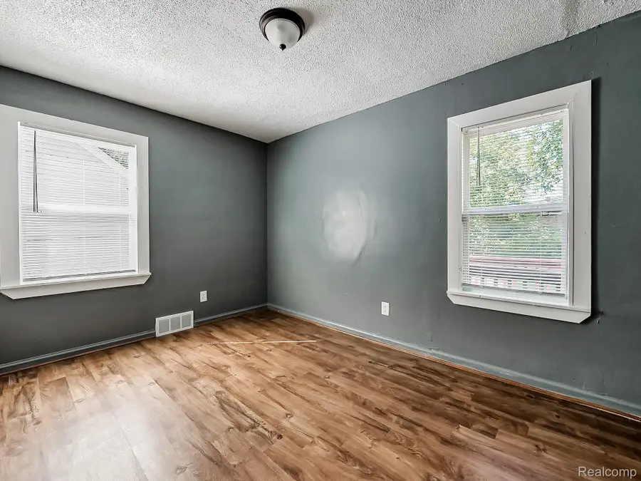 19925 Archdale Street, Detroit, MI 48235 - Image #3