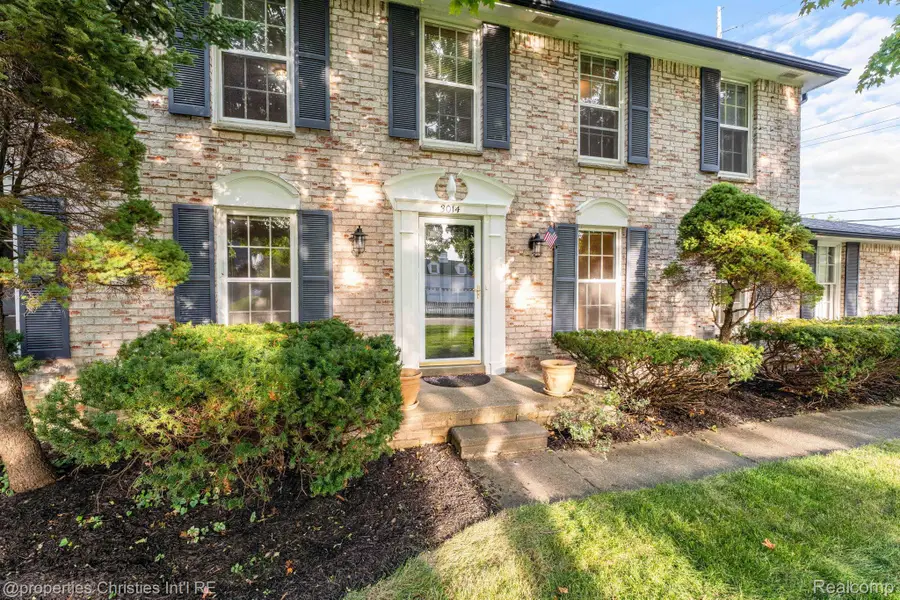 3014 Caswell Drive, Troy, MI 48084 - Image #2