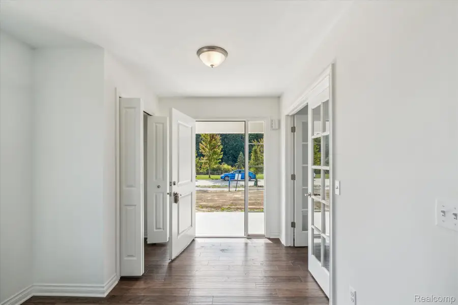 26926 Celtic Drive, Flat Rock, MI 48134 - Image #2