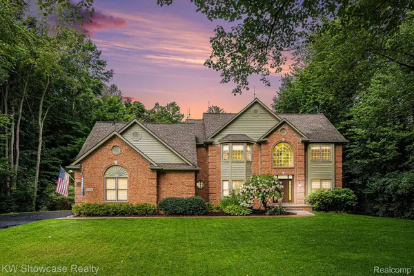 6060 Rosewood Parkway, WhiteLake, MI 48383