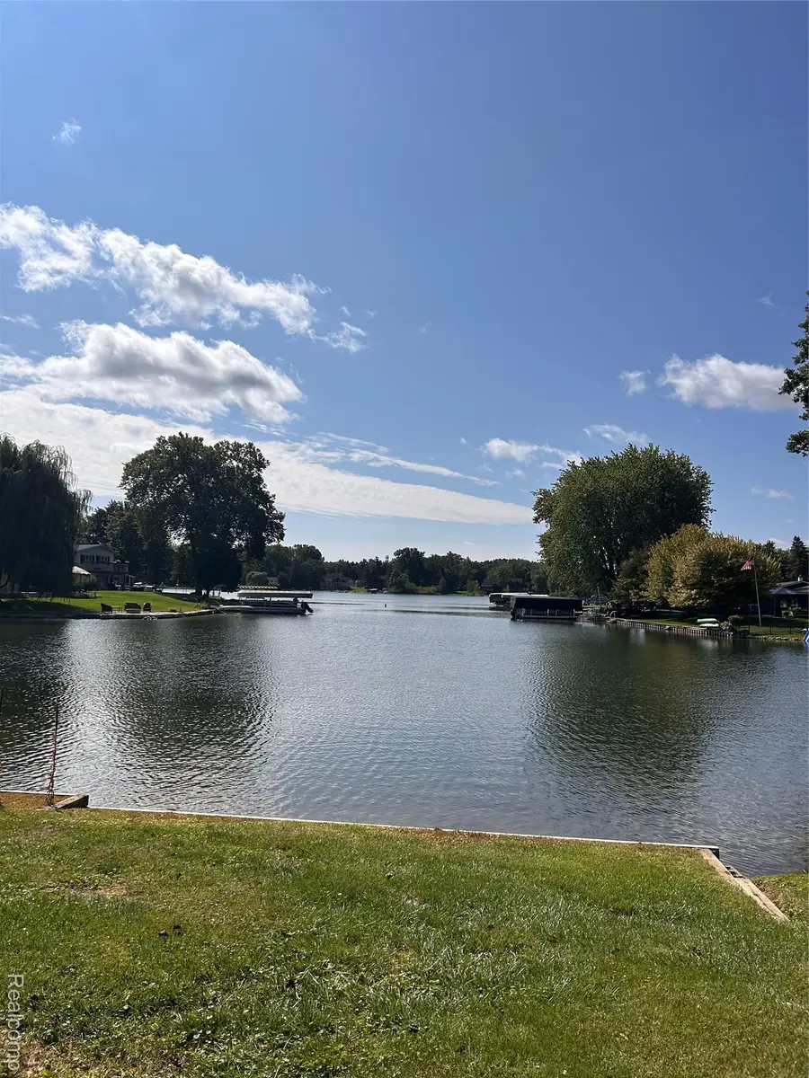10023 Cedar Shores, White Lake, MI 48386 - #2