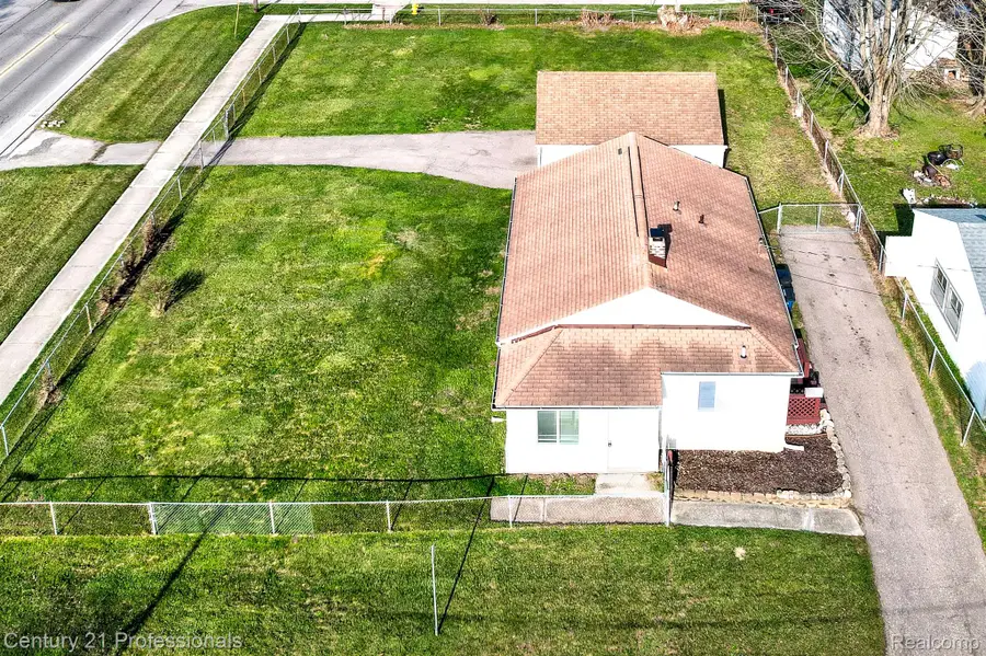 34038 Caseville Court, Westland, MI 48186 - Image #3