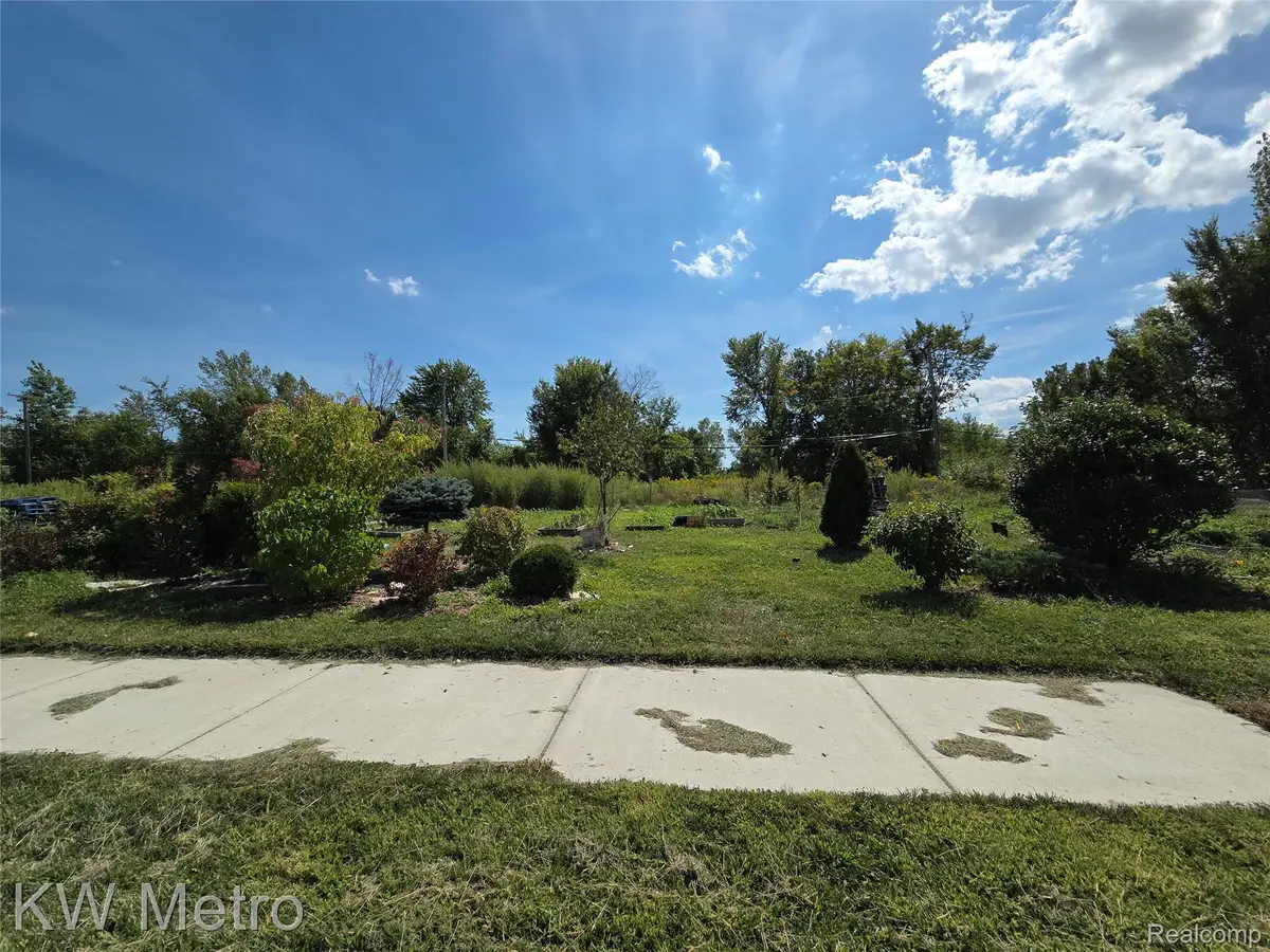 14166 Mayfield Street, Detroit, MI 48205 - Image #1