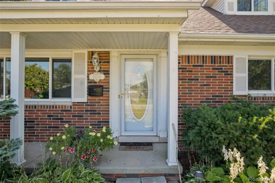 23346 Demley Drive, Clinton Township, MI 48035 - Image #3