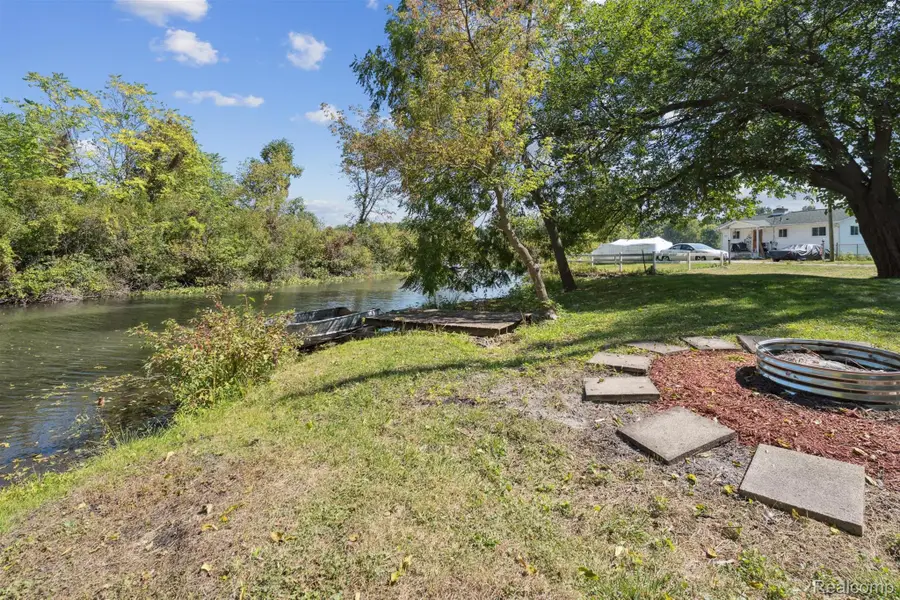 11639 Island Court, Hartland, MI 48353 - Image #3