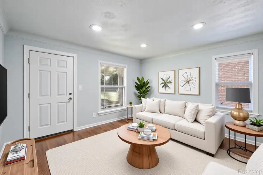 9976 Warwick Street, Detroit, MI 48228 - Image #3