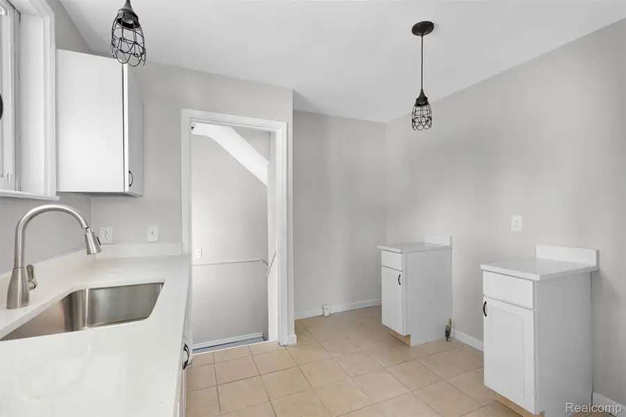 19003 Curtis Street, Detroit, MI 48219 - Image #3