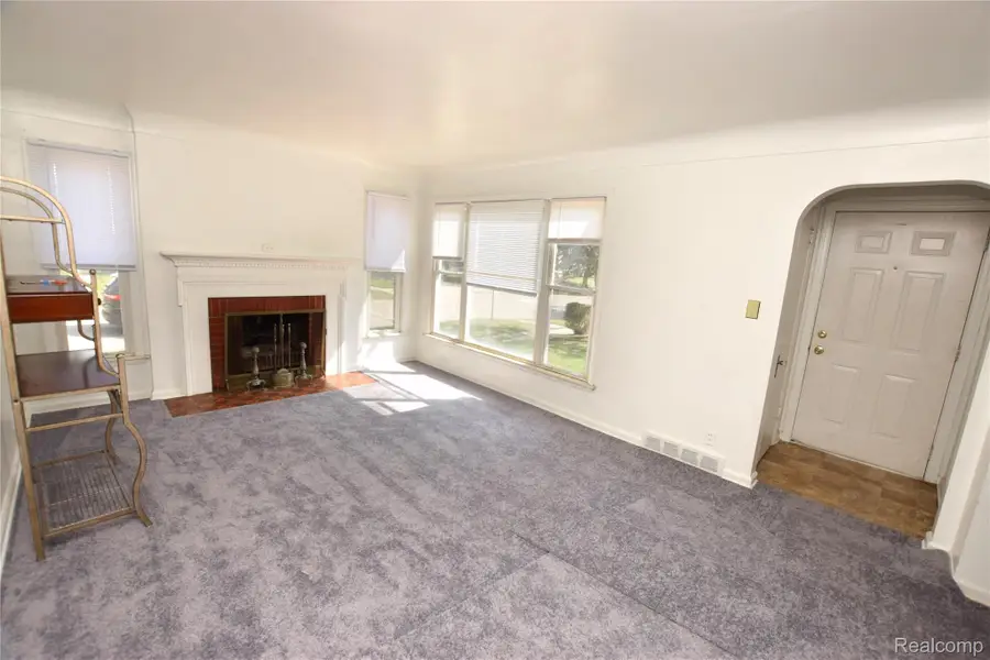 2131 Windemere Avenue, Flint, MI 48503 - Image #2