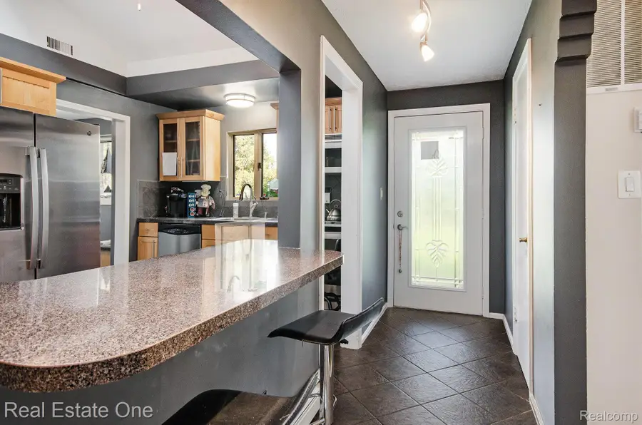 35238 Moravian Drive, Sterling Heights, MI 48312 - Image #2