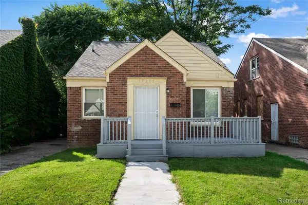 17217 Shaftsbury Avenue, Detroit, MI 48219