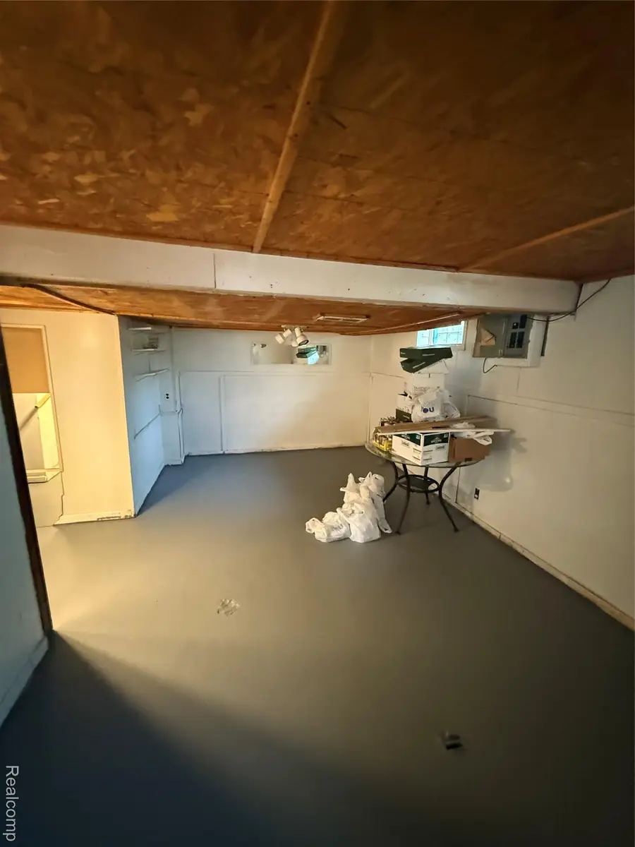 9606 Sussex Street, Detroit, MI 48227 - Image #3