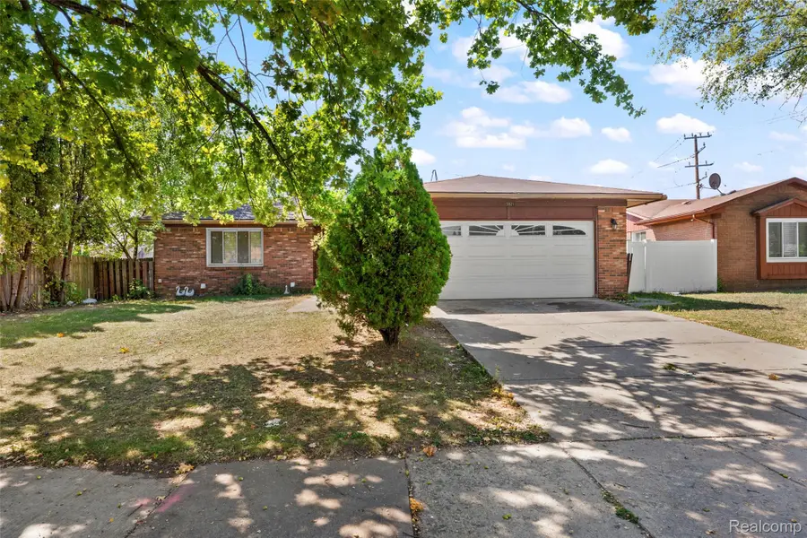 3321 Marie Street, Dearborn, MI 48120 - #2