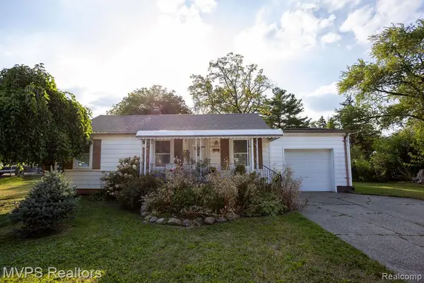 22549 Panama Avenue, Warren, MI 48091