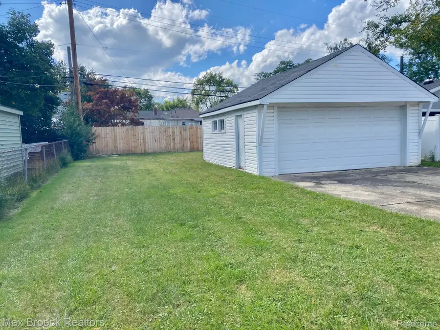 3601 Durham Road, Royal Oak, MI 48073 - Image #3