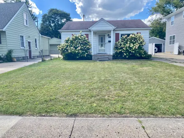 3601 Durham Road, RoyalOak, MI 48073