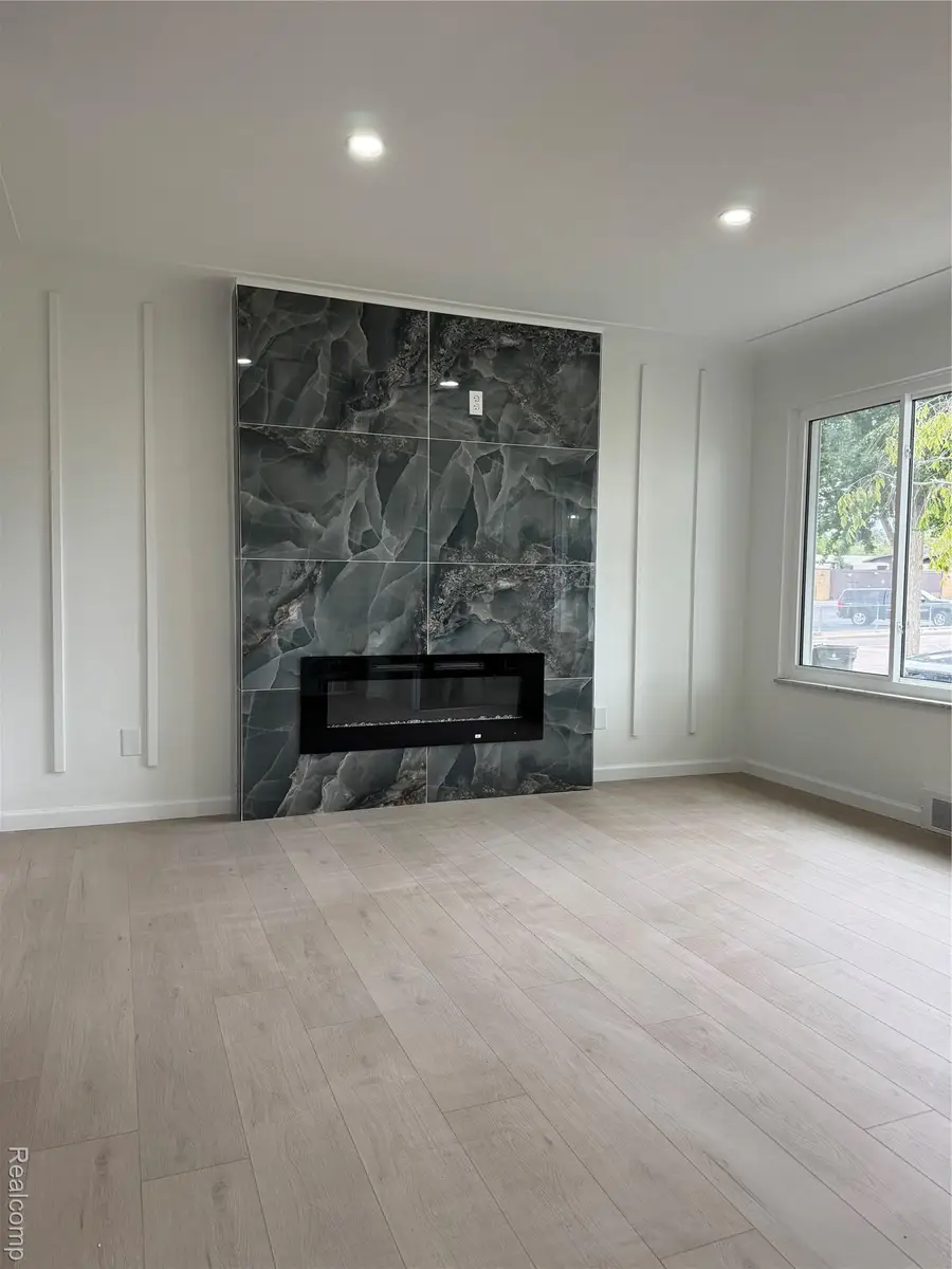 27719 Rockwood Street, Saint Clair Shores, MI 48081 - Image #2