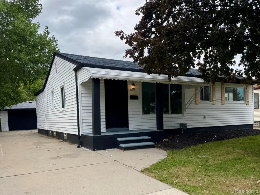 26815 Waldorf Street, Roseville, MI 48066 - Image #2