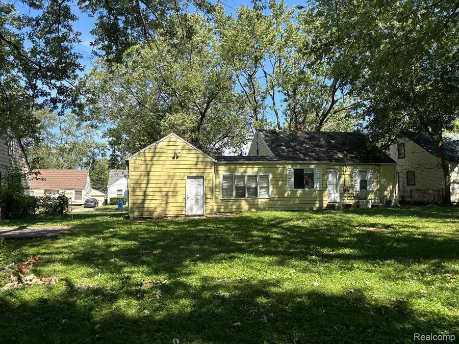 24409 Stanford, Dearborn Heights, MI 48125 - Image #2