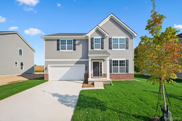 27107 Gallop Way, Saline, MI 48176