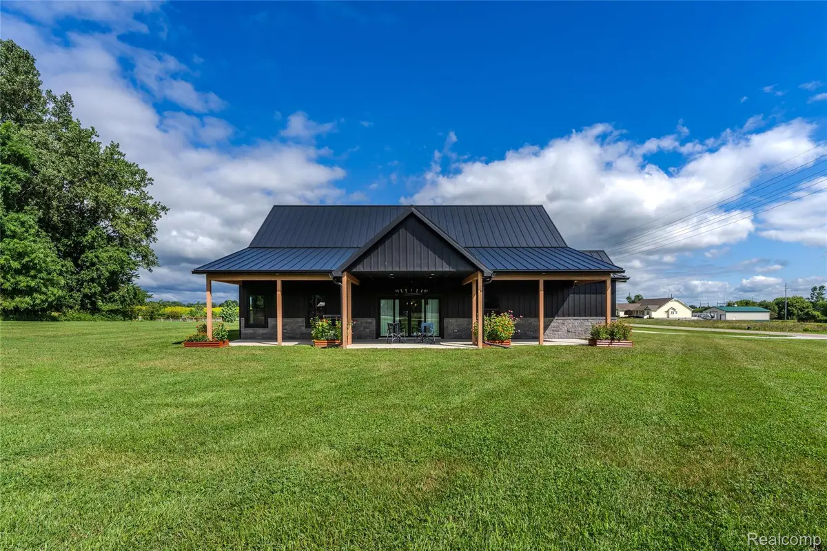 5486 Kidder Road, Almont, MI 48003 - Image #1