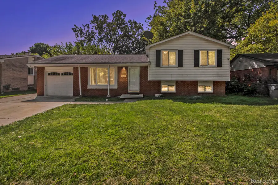 8650 Cedar Court, Ypsilanti, MI 48198 - Image #2