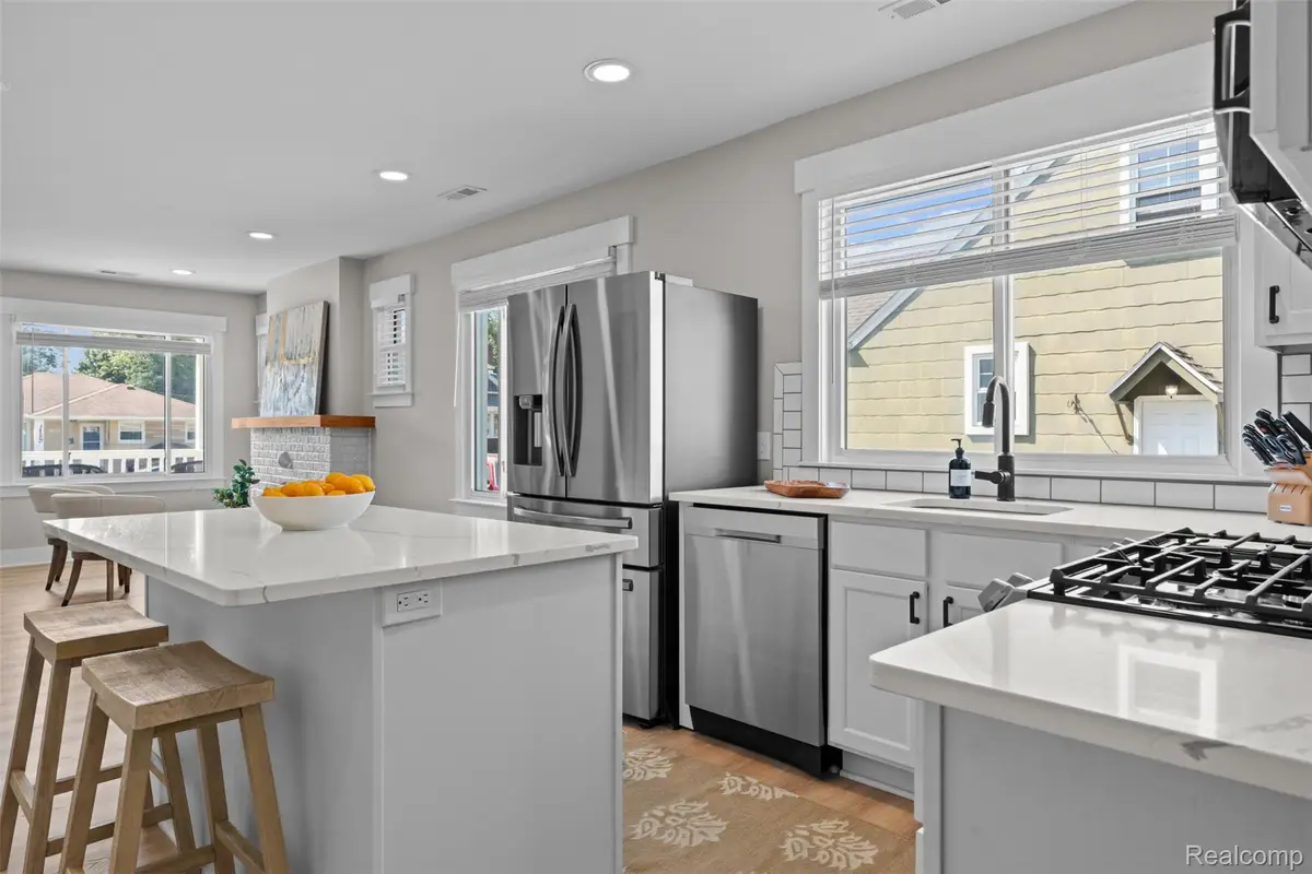 333 E La Salle Avenue, Royal Oak, MI 48073 - #1