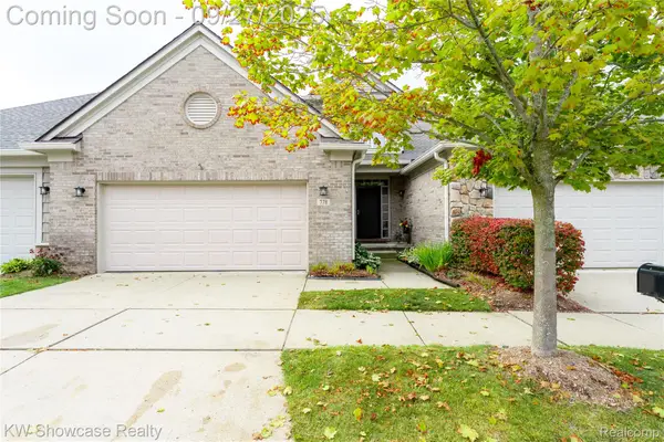 778 Knolls Landing Drive, Milford, MI 48381