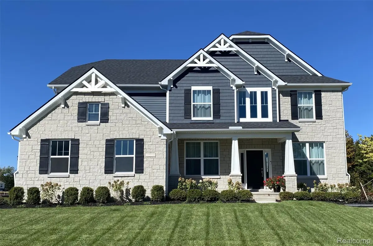 22213 Hilda Lane, South Lyon, MI 48178 - Image #1