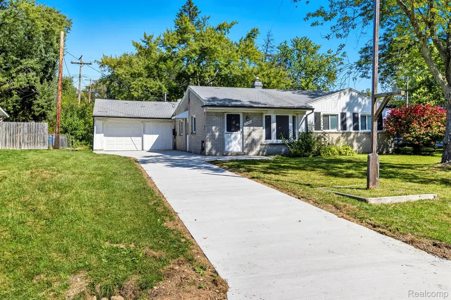 3168 Herbell Drive, Waterford, MI 48328 - #3