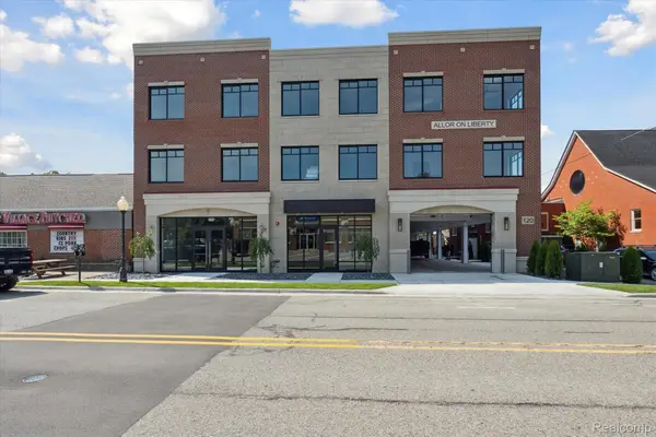 120 Liberty #203, Milford, MI 48381