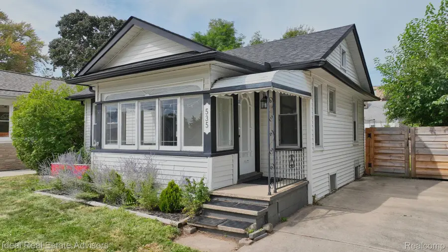 535 E Saratoga Street, Ferndale, MI 48220 - Image #2