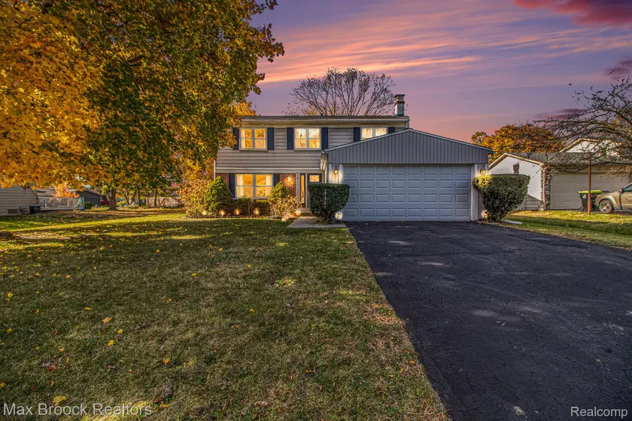 23267 Willowbrook Drive, Novi, MI 48375 - Image #2