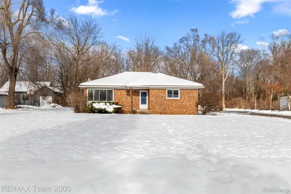 32652 Cadillac Street, FarmingtonHills, MI 48336