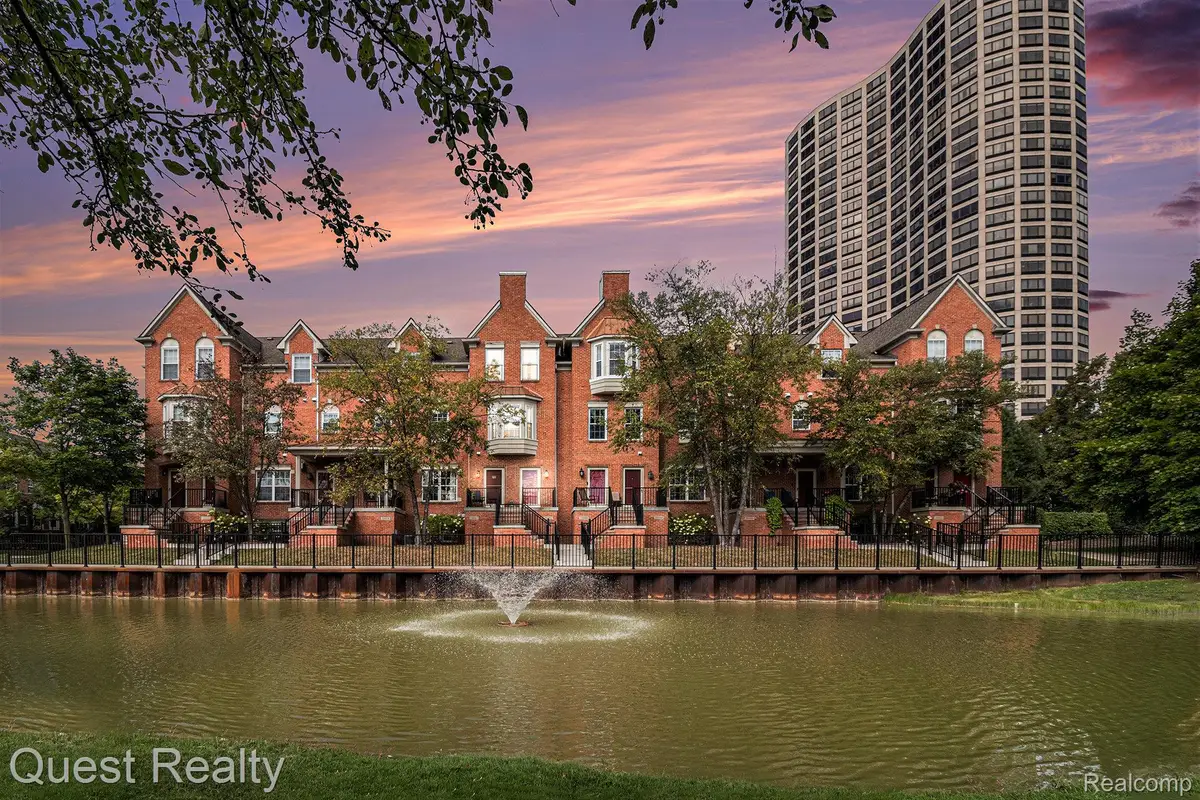 20082 Rodeo Court #8, Southfield, MI 48075 - Image #1