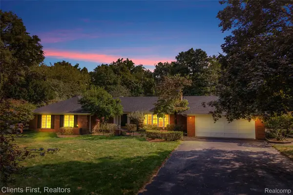 33801 Argonne Road, FarmingtonHills, MI 48335