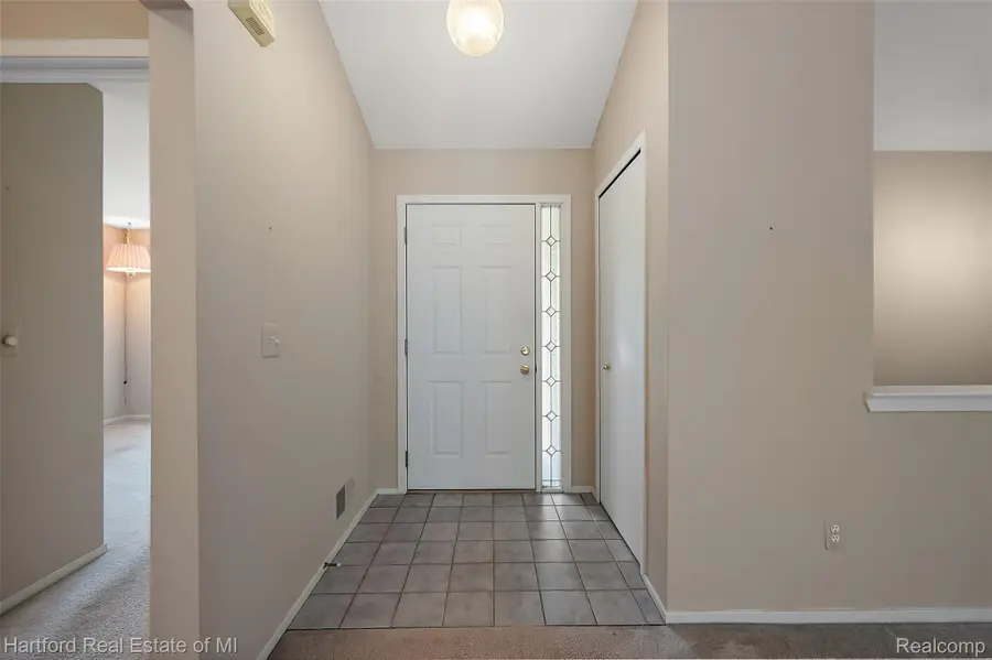 402 Mulberry Drive, Commerce, MI 48390 - Image #3