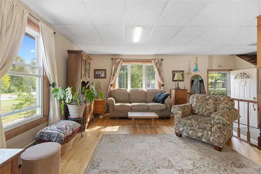 15116 Charluene Drive, Fenton, MI 48430 - Image #3