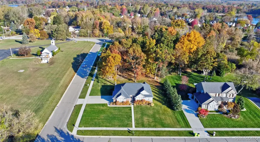 1126 Watersmeet Drive, Oxford, MI 48371 - Image #3