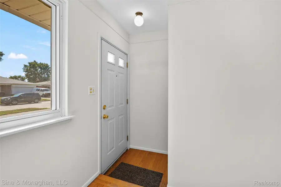 4079 Sudbury Drive, Warren, MI 48092 - Image #3