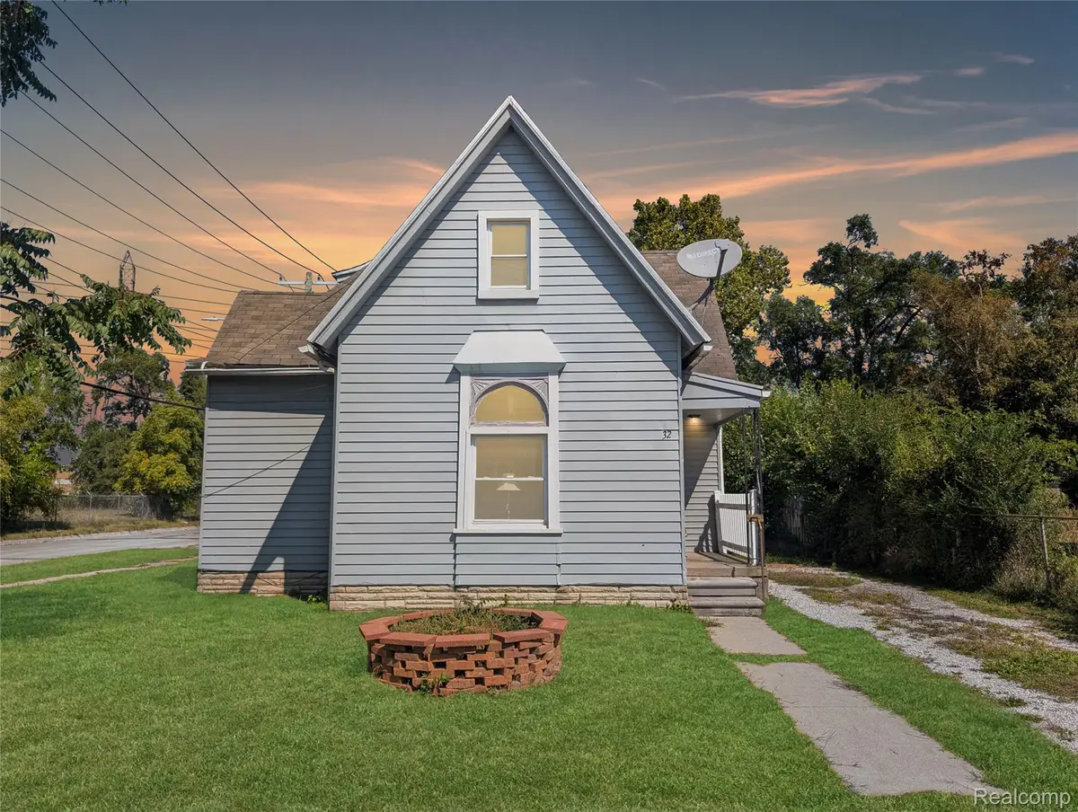 32 Labadie Street, Ecorse, MI 48229 - Image #1