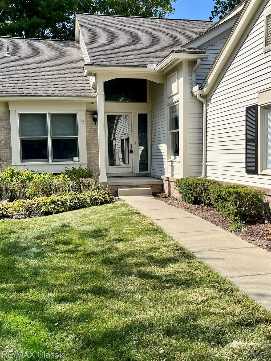 7663 Danbury Circle, West Bloomfield, MI 48322 - Image #1