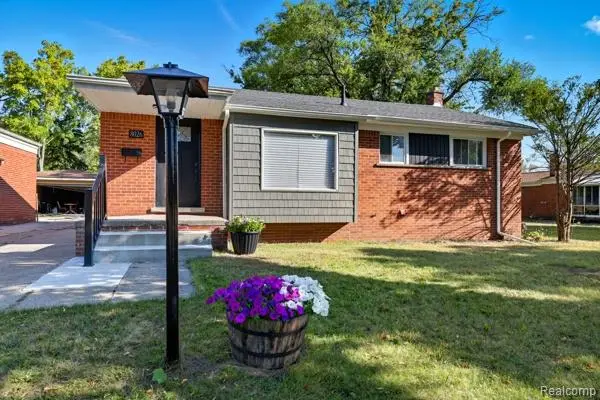 8026 Pembroke Avenue, Detroit, MI 48221