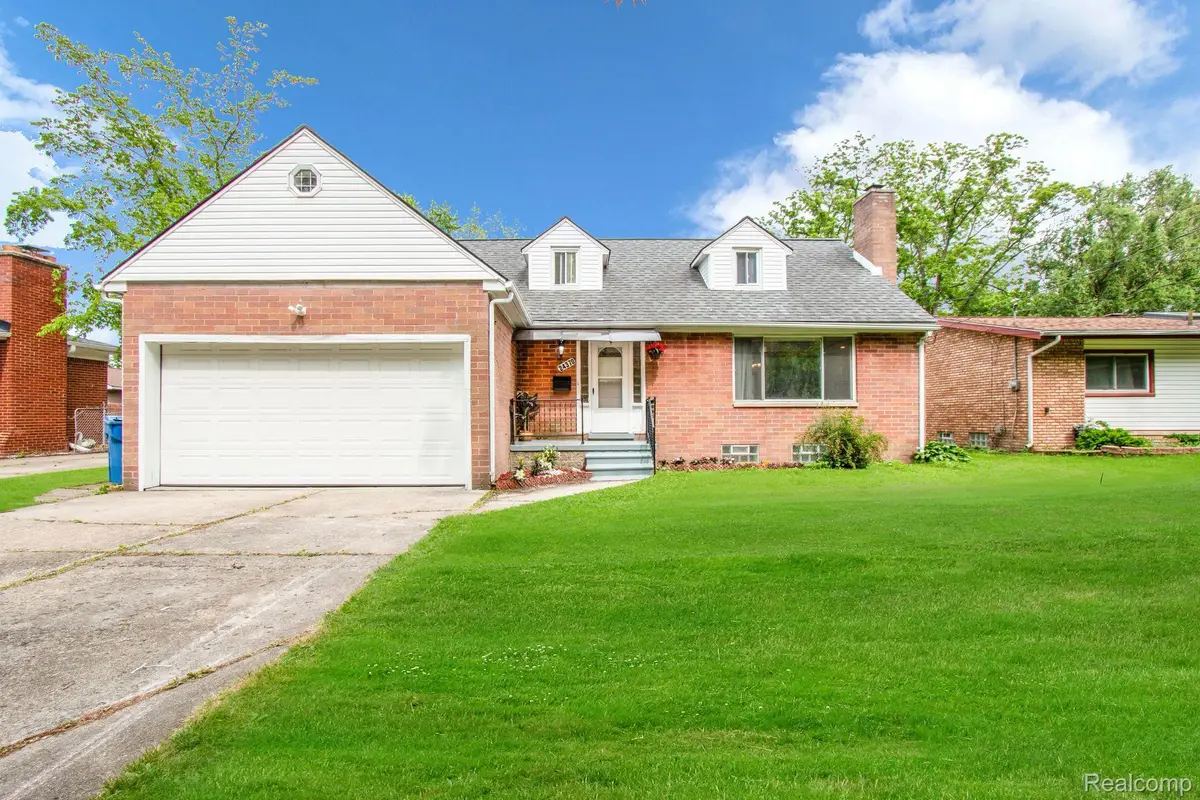 24370 Eureka Avenue, Warren, MI 48091 - Image #1