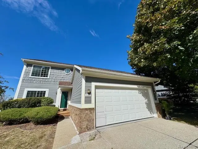 31063 Columbia Drive, Novi, MI 48377 - Image #2