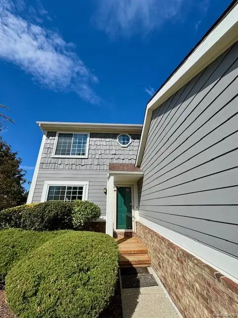 31063 Columbia Drive, Novi, MI 48377 - Image #3