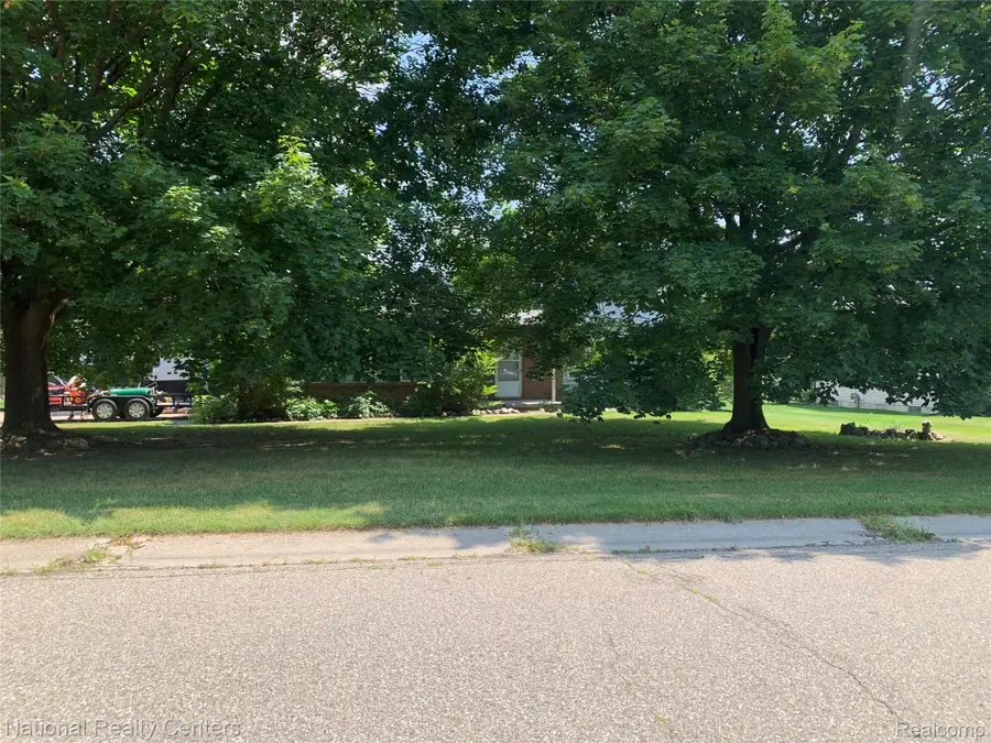 28776 Danvers Court, Lyon, MI 48178 - Image #2