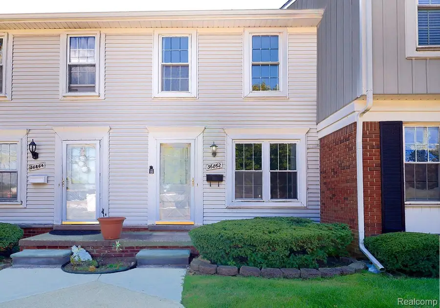 36862 Park Place Dr Unit #2, Sterling Heights, MI 48310 - Image #2