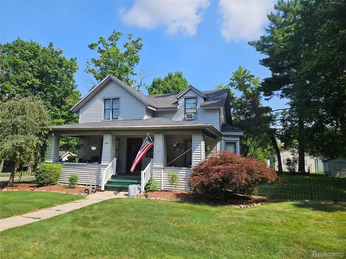 624 Hickory Street, Fenton, MI 48430 - Image #1